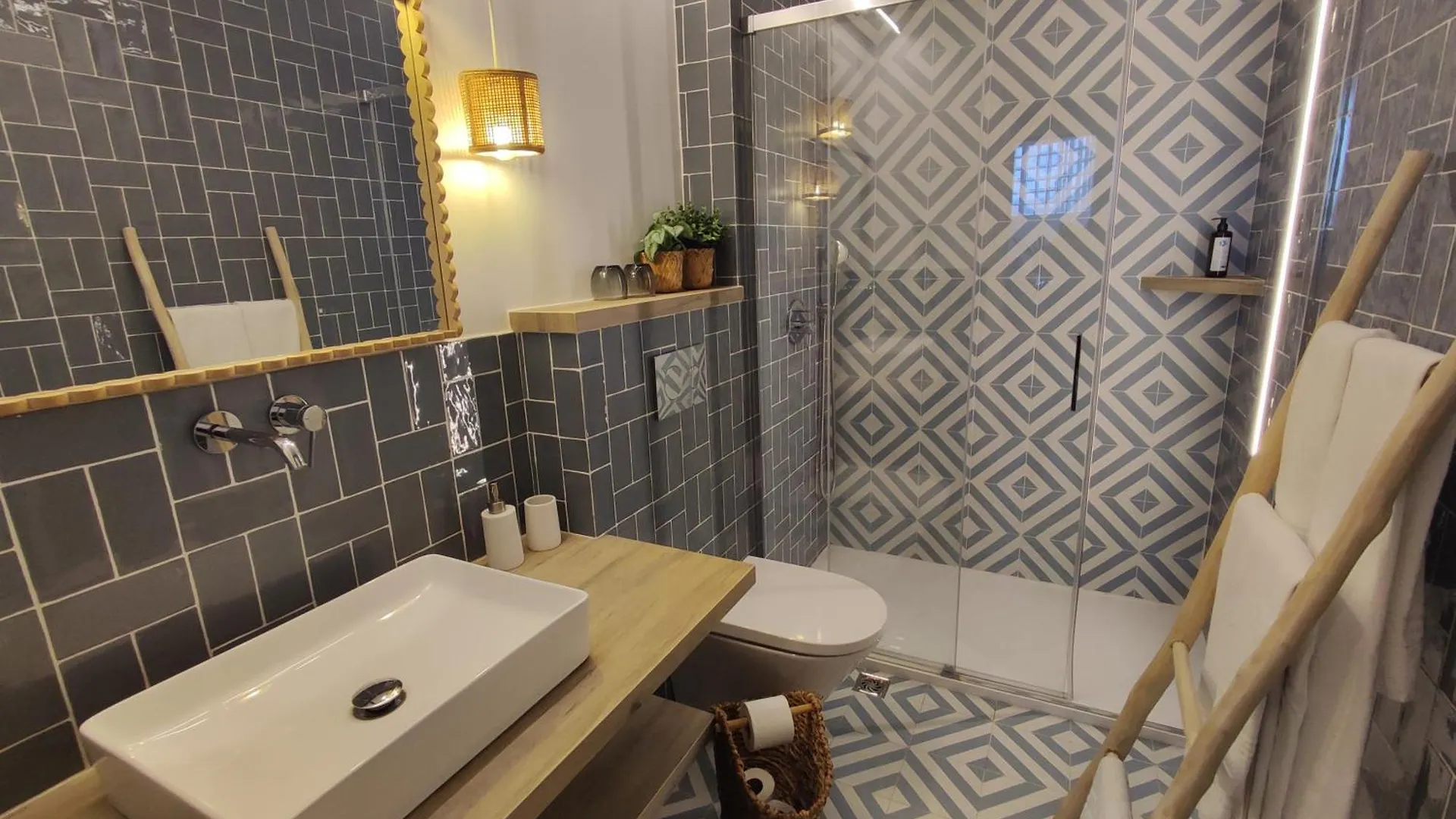 **  Hotel Diego Santa Barbara Spain